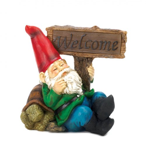 Welcome Gnome Solar Light Statue